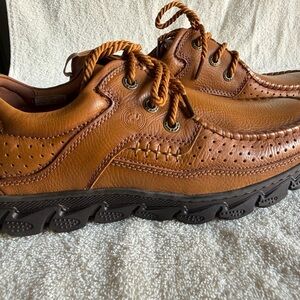 Men's Camel Leather Boat Shoes in Brown with Rugged Outsole